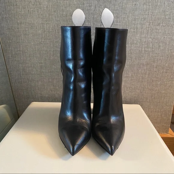 Louis Vuitton Boots - Picture 1 of 7